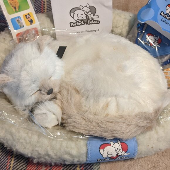 Perfect Petzzz cat NON WORKING - Picture 2 of 3